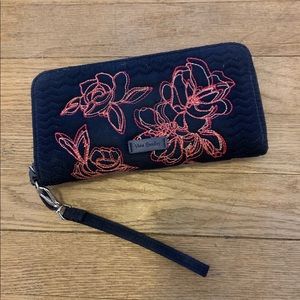 4 for $25⭐️Vera Bradley RFID Accordion Wallet